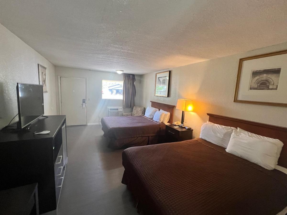 Americas Best Value Inn - Edna Exterior photo