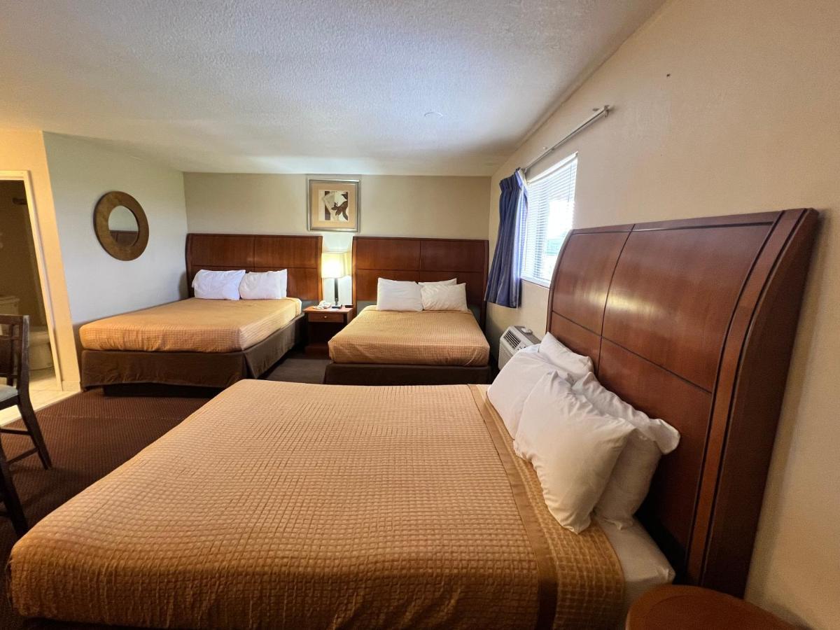 Americas Best Value Inn - Edna Exterior photo